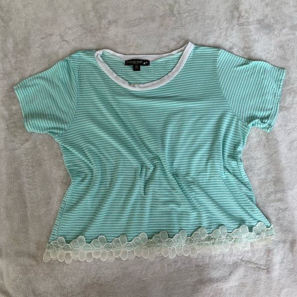 Living Doll Stripped Floral Lace Crop - Picture 1 of 6